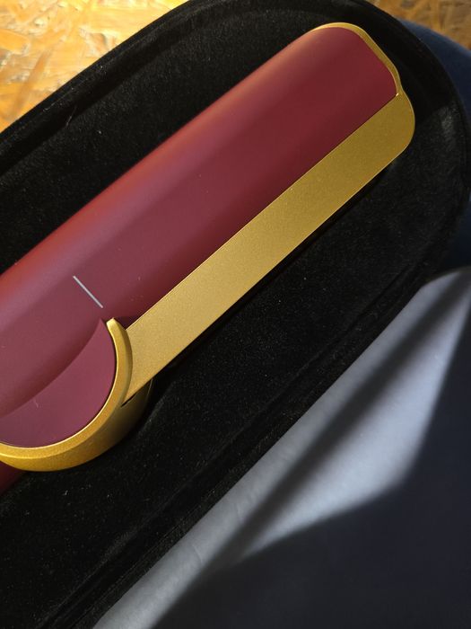 Дайсон фен-випрямляч з кейсом