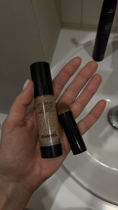 Тональный флюид CHANEL Les Beiges