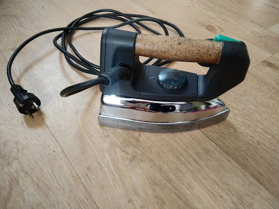 Świetne żelazko firmy Kenwood z Francji