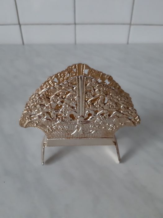 Подстаканники  и салфетница