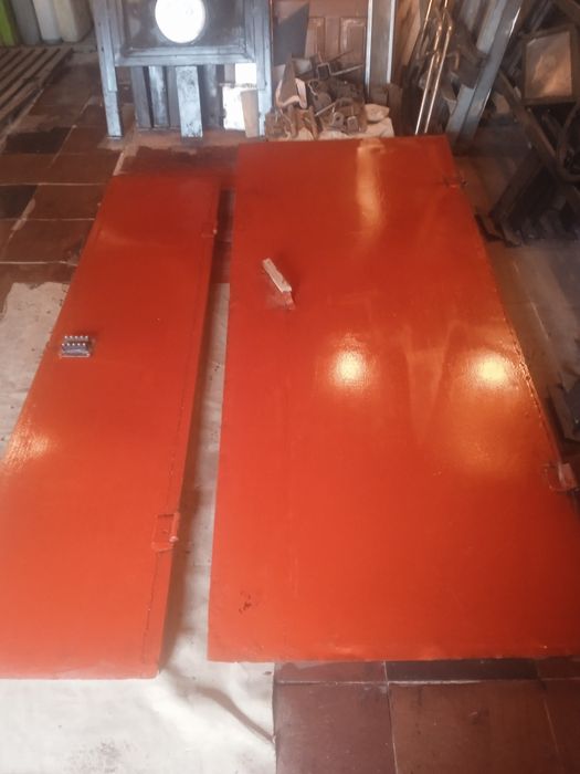 Продам металеві  двері