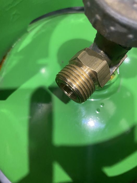 Переходник на фреоновый балон под пропан