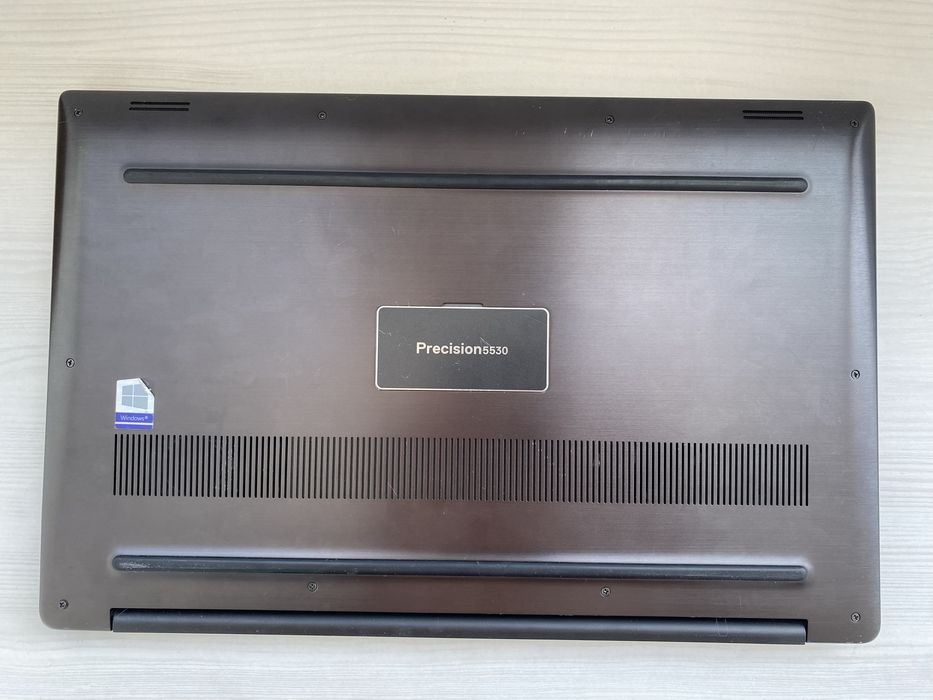 Dell Precision 5530 i7-8850H\(6-12 яд)32GB\480GB\Intel+ P2000\FHD 15,6
