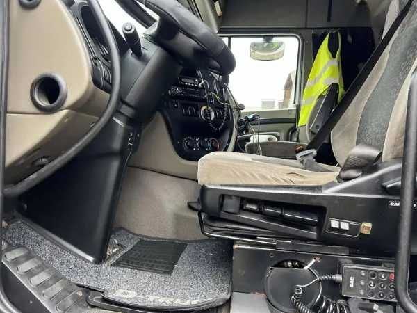 DAF XF 105.460 2009 Сідловий тягач