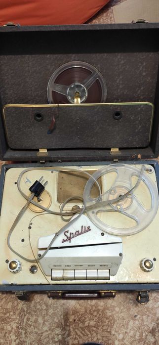 Магнітофон Spalis