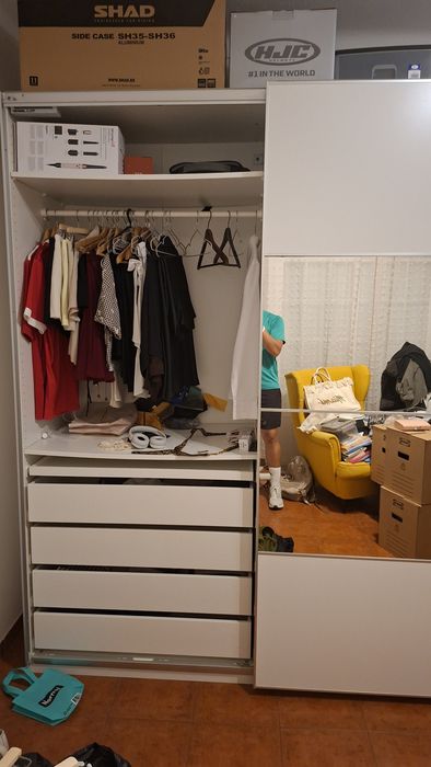 Roupeiro IKEA grande