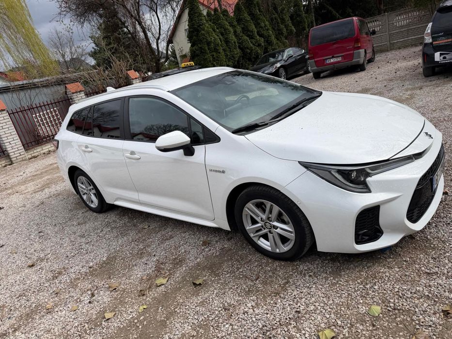Suzuki Swace / Toyota Corolla hybrid