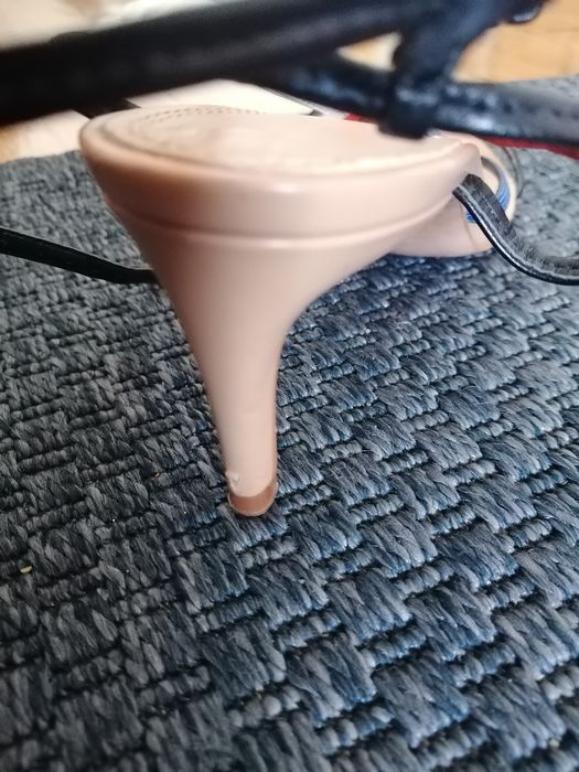 Sandálias para senhora com salto - tamanho 40