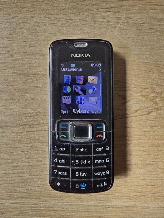 Zestaw 3 telefonów: Nokia + Maxcom (3110 + 1680 + MM143)