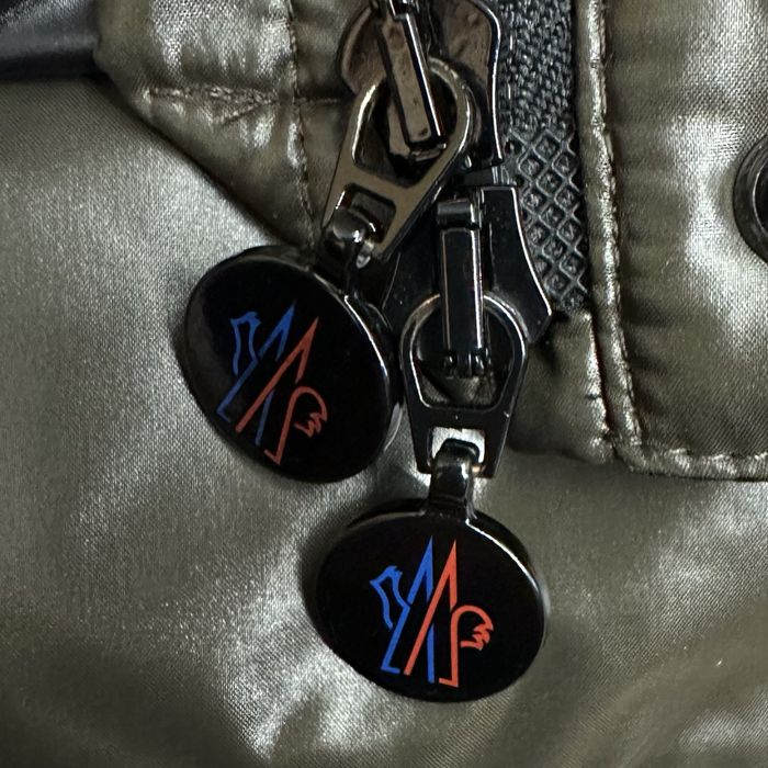 Куртка жіноча  moncler Alpin