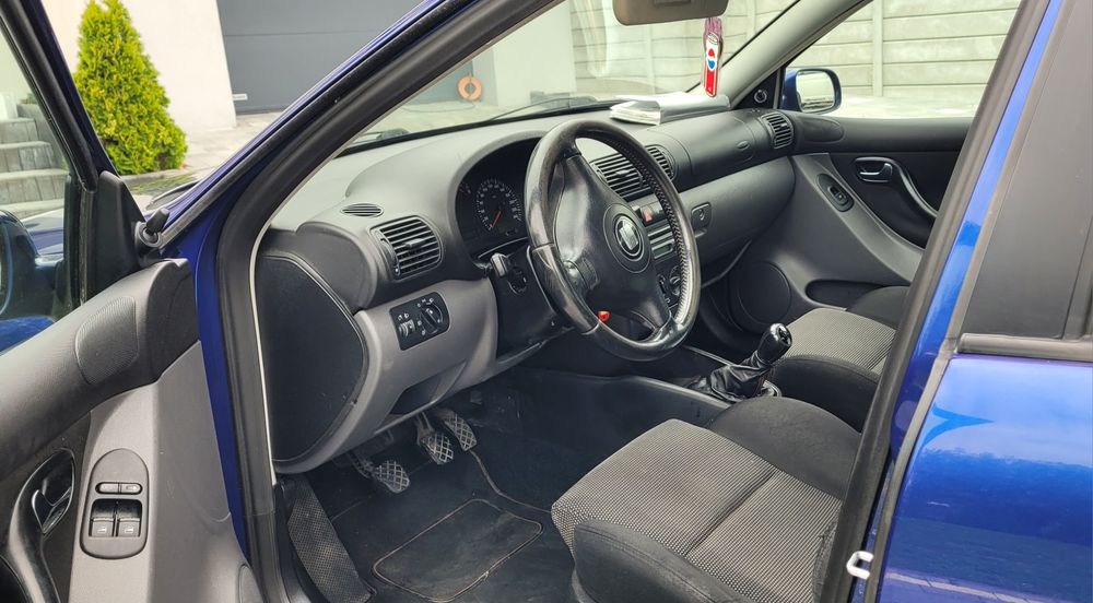 Seat Leon*2002 rok*1,6 B+Gaz*I właściciel*Długie opłaty*Sprawna klima