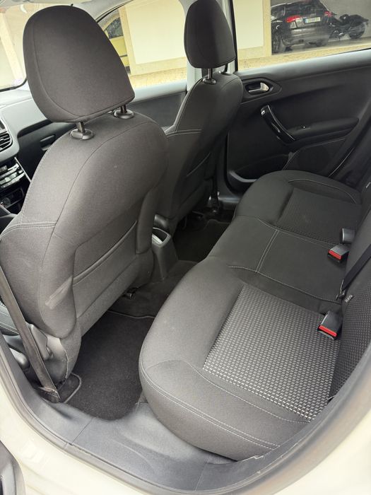 Peugeot 208 1.2 Gasolina