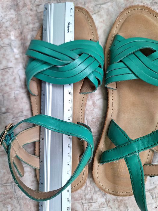 Босоніжки для дівчинки