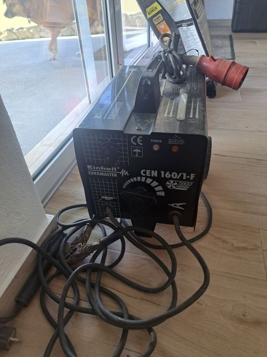 Maquina de soldar com pouco uso