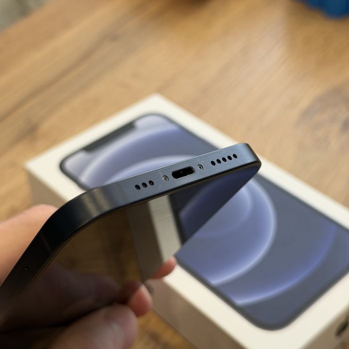 iPhone 12 128GB czarny + akcesoria