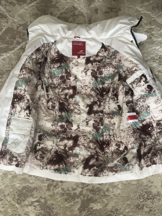 Весняна куртка розміру L