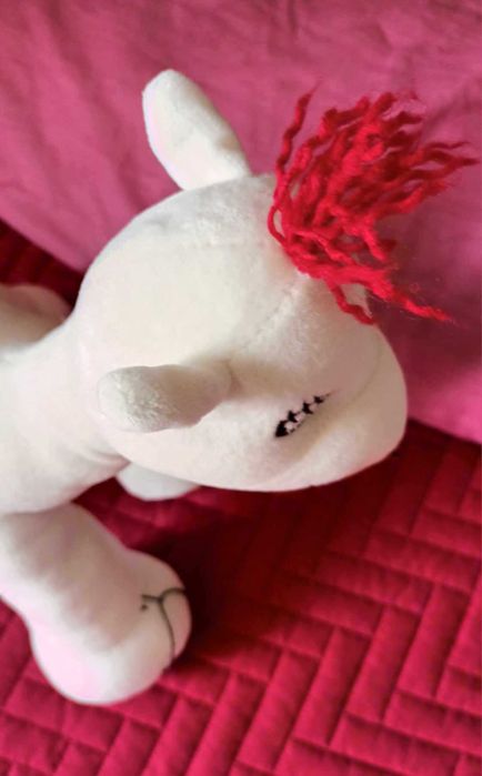 Peluche dromedário branco