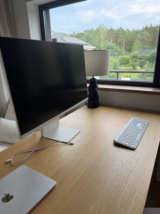 Samsung M8 smart monitor 32 cale