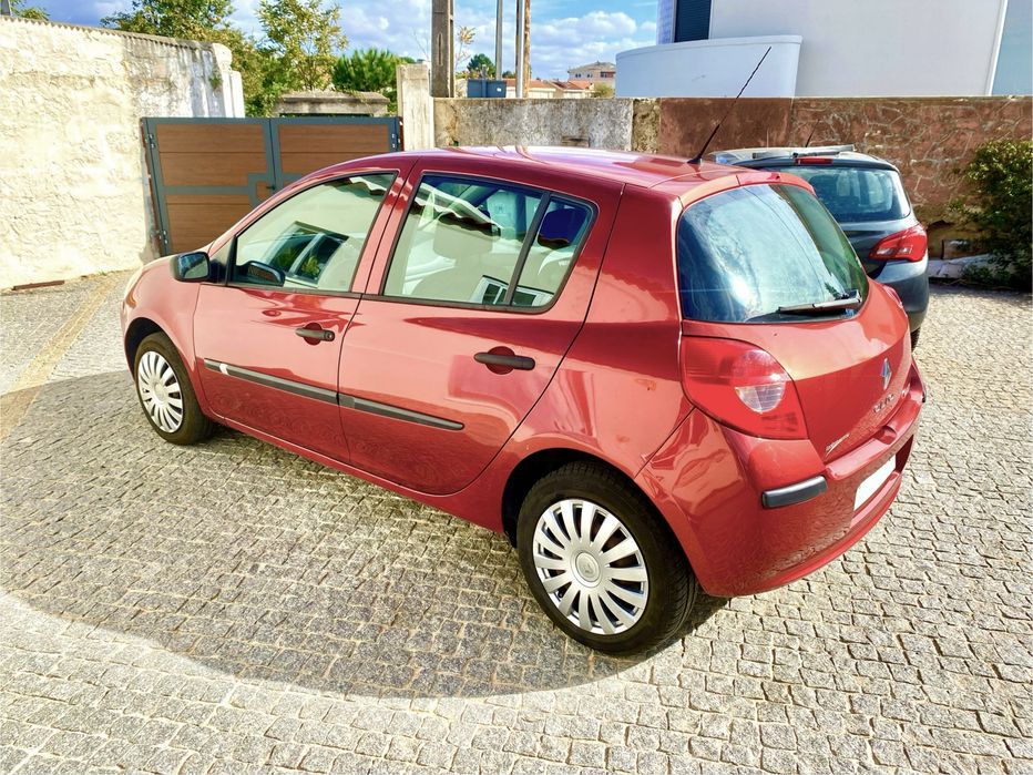 Renault Clio 2006 - OTIMO ESTADO - CarPlay