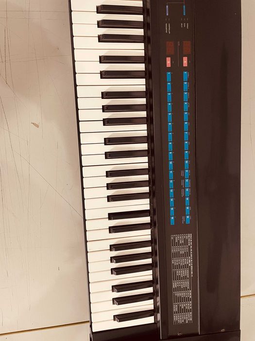 Yamaha KX76 keybord