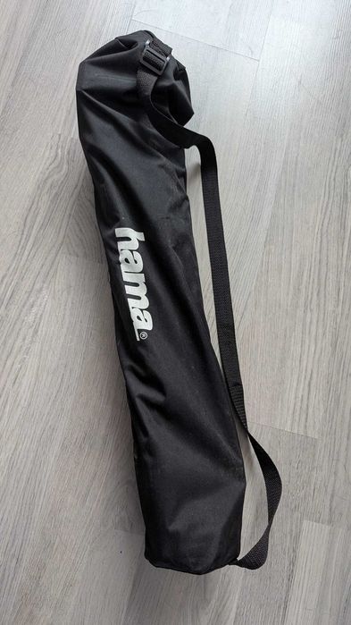 Canon 700D + EFS 18-55mm + EF 75-300mm + correias + bolsas + tripé etc