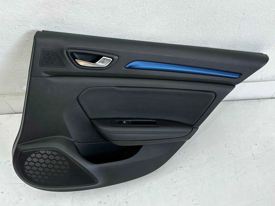 Farda / Quartela Trás Direita / Esquerda - Renault Megane IV (2016)