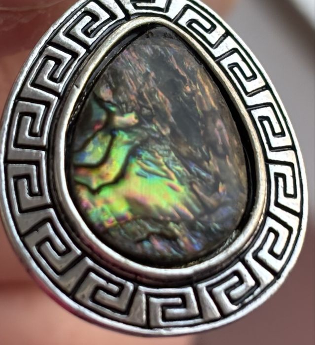 Продам кольє і сережки з геліотісом.