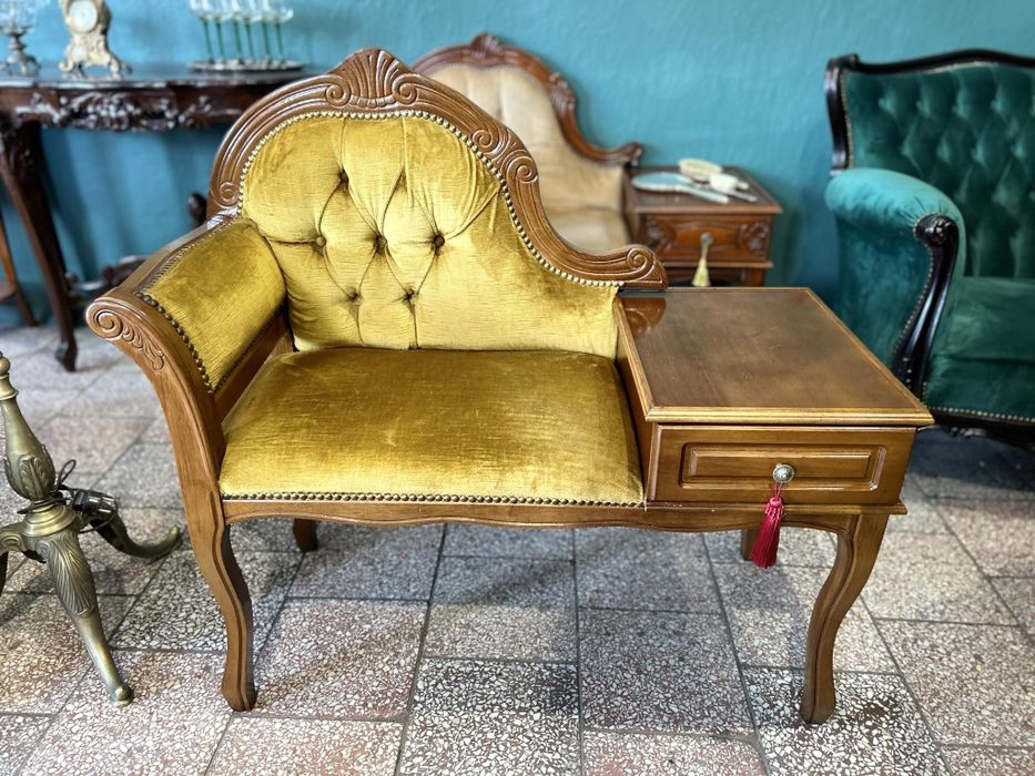 Cudowna telefoniara chesterfield