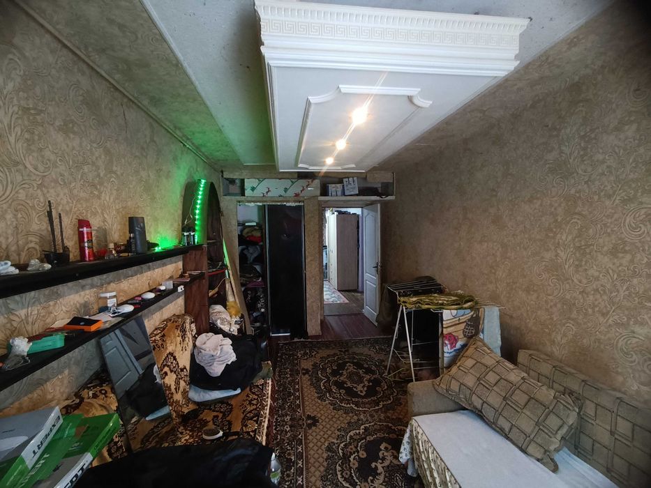 3 кімнатна квартира 60 кв.м. на 1 поверсі, житловий стан (район АТБ)!