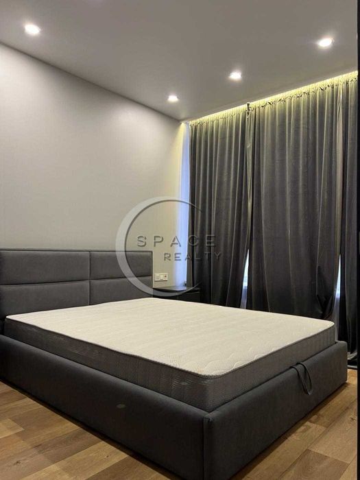 Продаж 1-кімнатної квартири в ЖК Славутич - Зарічна 2