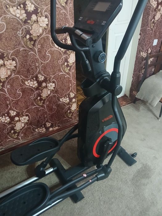 Продам орбитрек Vigor 609 ET,.