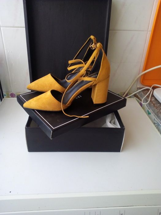 Sapatos Belluci senhora