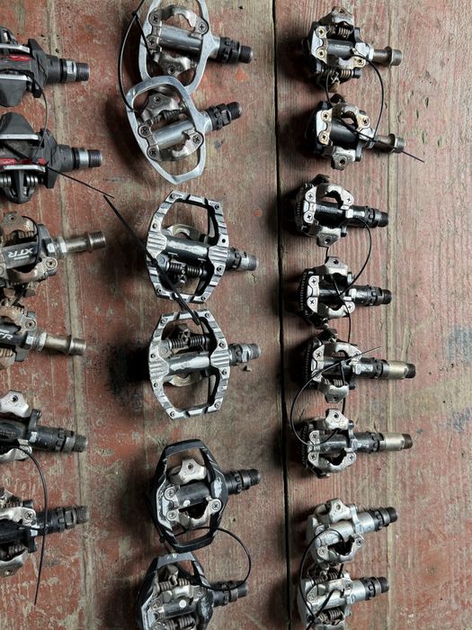 Контактні педалі Shimano