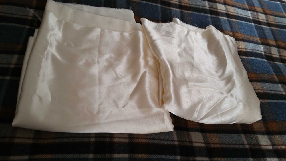 Атлас полиэстр - отрез ткани