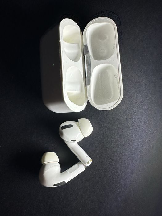 AirPods Pro (1 покоління)