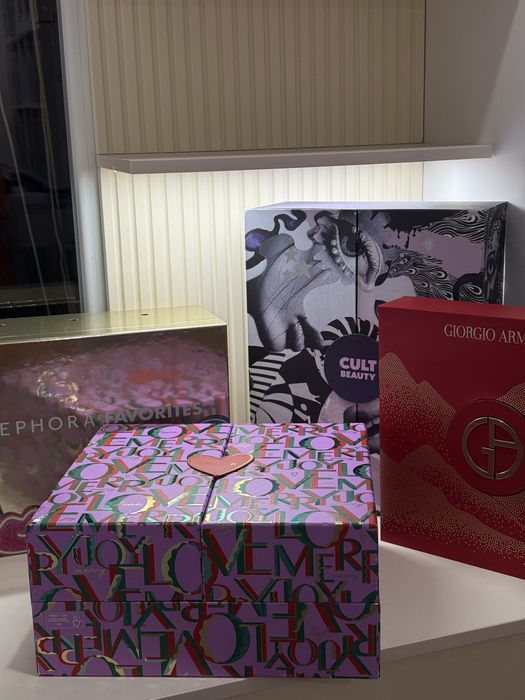 Адвент календарі пусті Sephora, Cult Beauty, Space NK, Giorgio Armani
