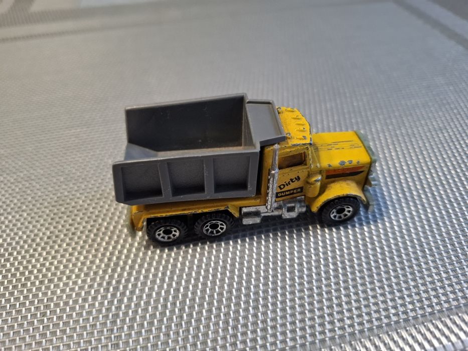 Matchbox Peterbilt model samochodu