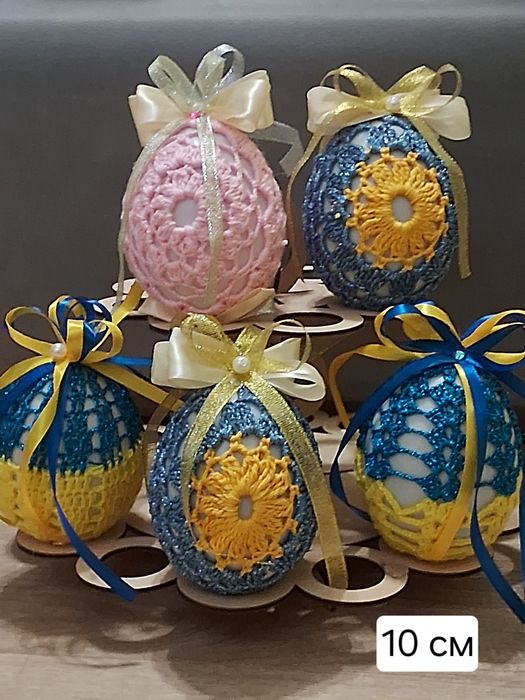 Великодні писанки ручної роботи