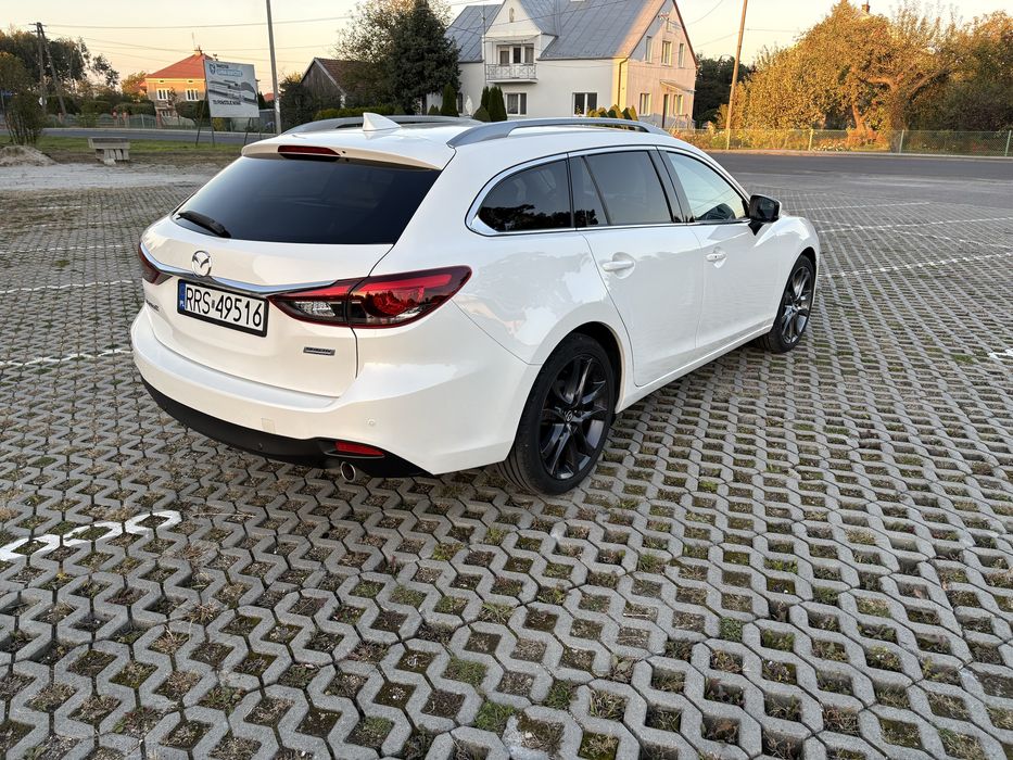 Mazda 6  2.2 Skyactiv-D revolution top