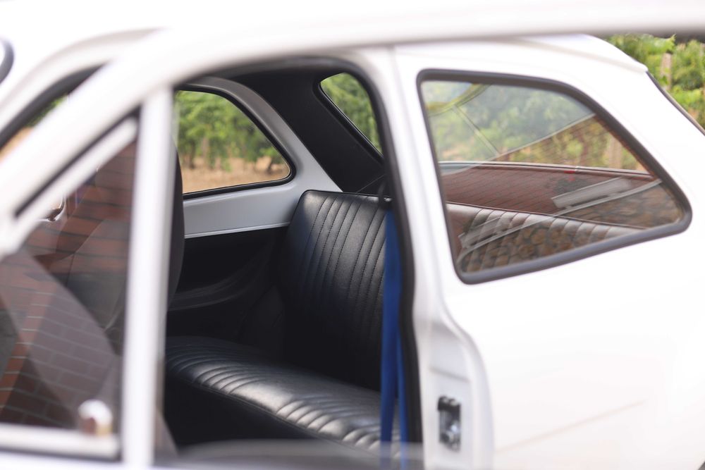 Aluguer de carro clássico para casamento e eventos