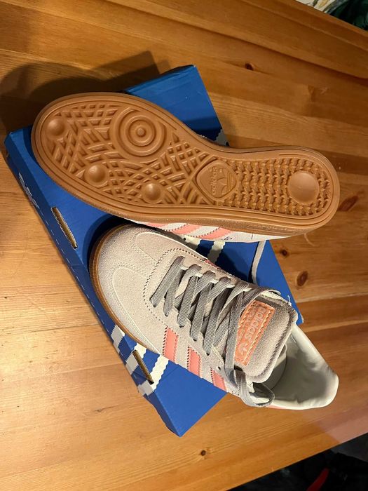 Buty sportowe Adidas małe 38