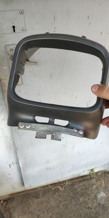 Обтекатель, ветровик на мотоцикл