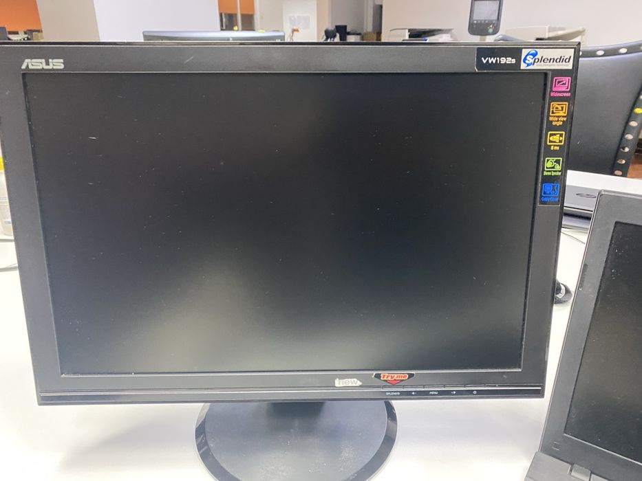 Monitor em bom estado