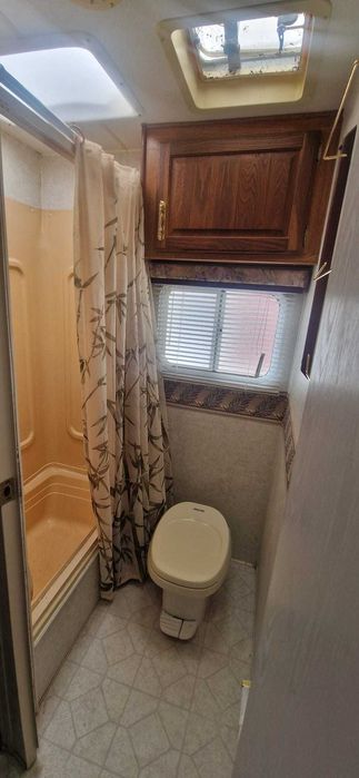Kamper camper przyczepa naczepa na samochód Savannah savana 45m2