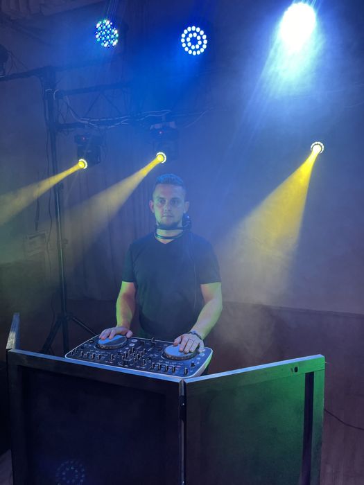 Dj на ваше свято  діджей Ужгород  Закарпаття Весілля , корпоративи