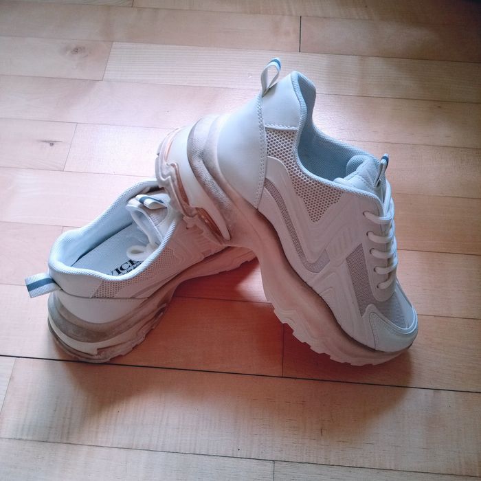 Buty sportowe Vices roz 39