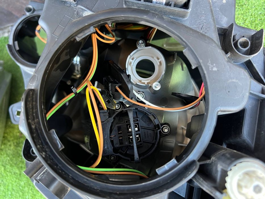 Фара ліва Мерседес Спрінтер W 906. Фари Mercedes Sprinter Рестайлінг.