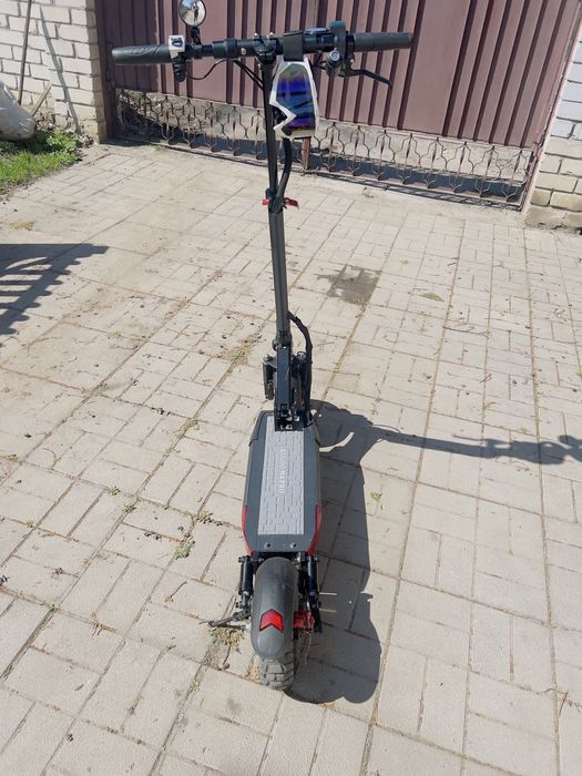 Продам электросамокат Kugoo M4 Pro.