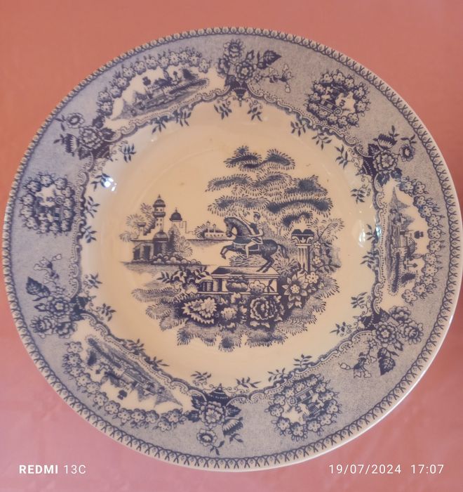 Serviço de mesa faianca