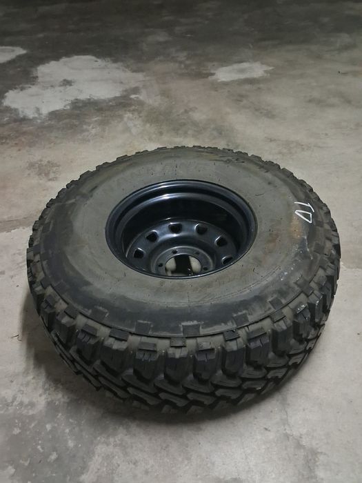 Vendo 4 jantes 15x10 com 4 pneus 35